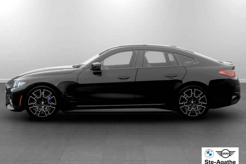 2026 BMW i4 - Image 4