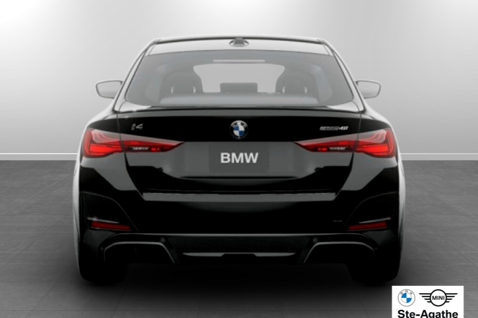 2026 BMW i4 - Image 5