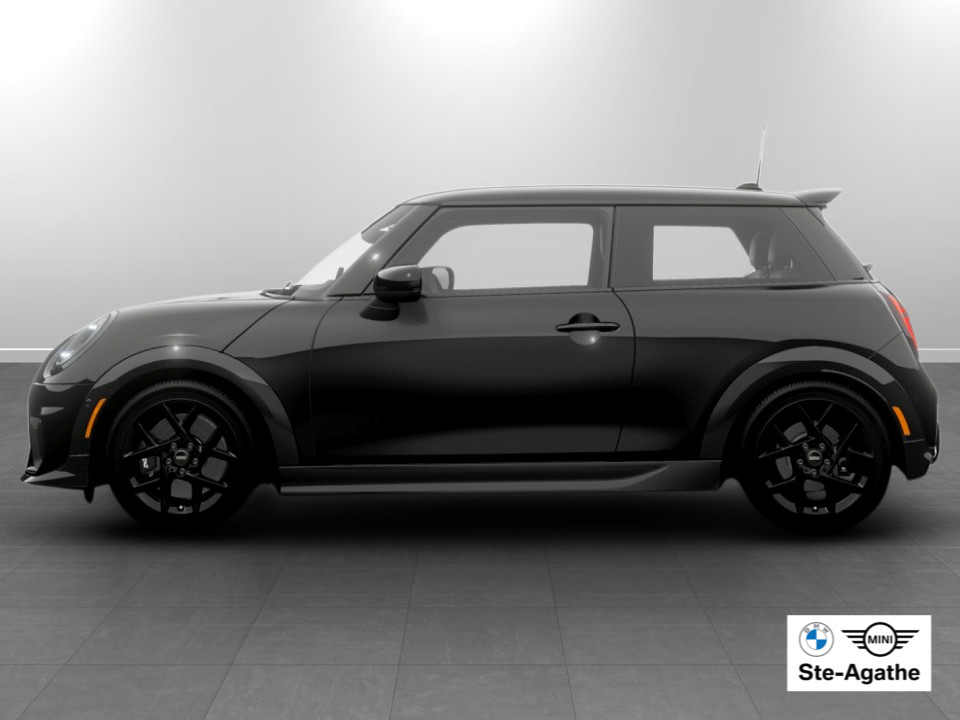 2026 MINI 3 Door - Image 3