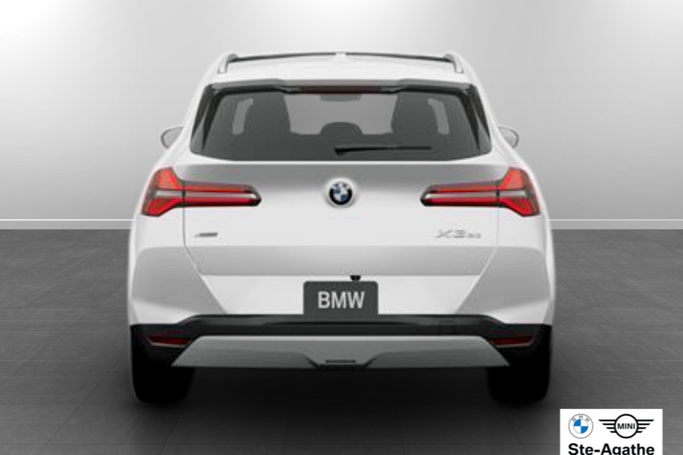2026 BMW X3 - Image 4