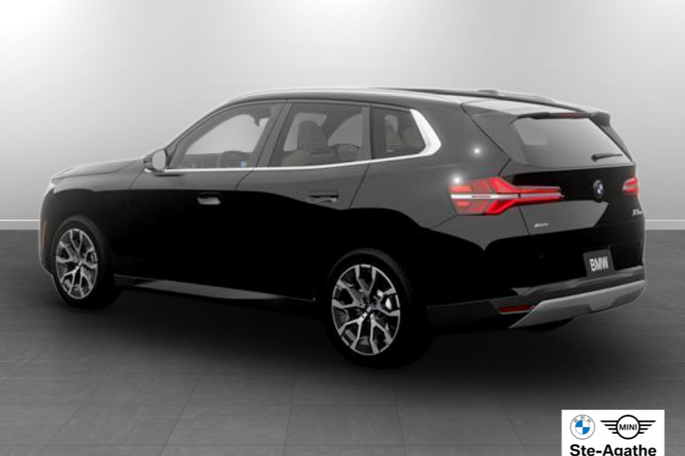 2026 BMW X3 - Image 2