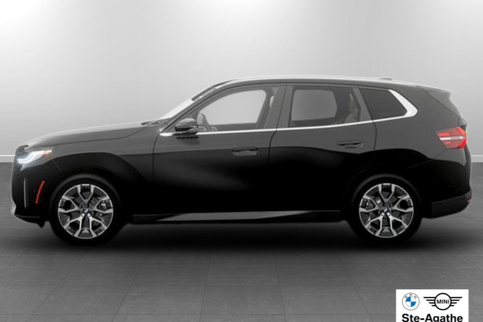 2026 BMW X3 - Image 3