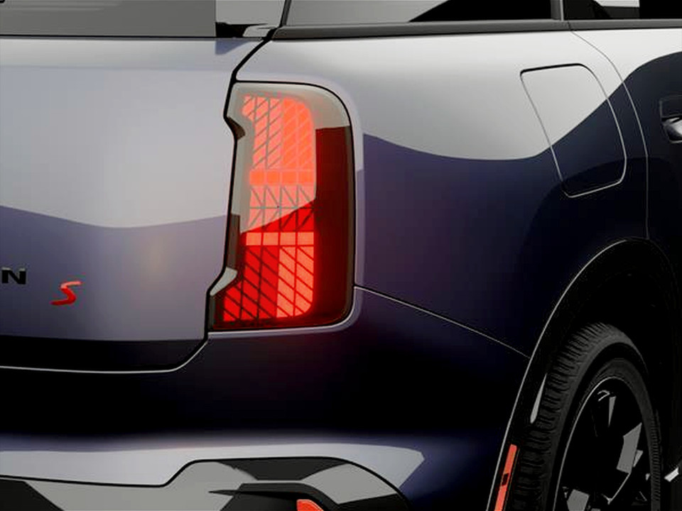 2027 MINI Countryman - Image 8