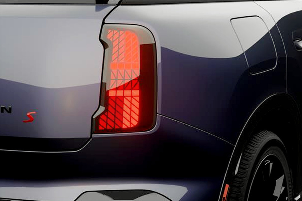 2027 MINI Countryman - Image 8