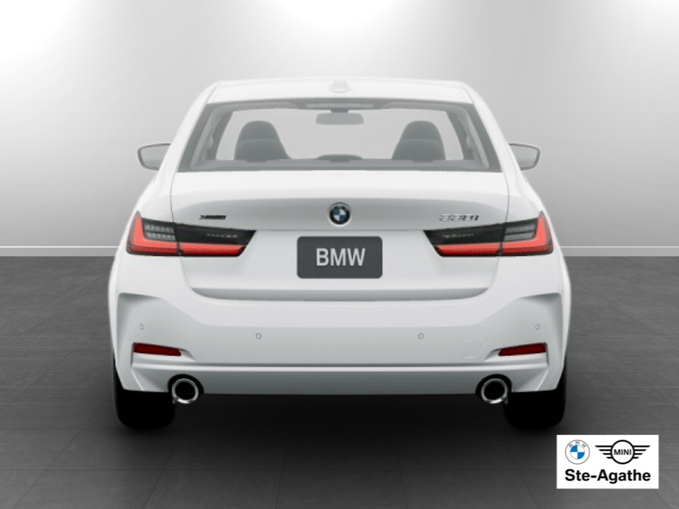 2026 BMW 3 Series - Image 5