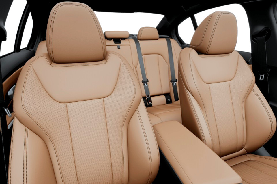 2026 BMW 3 Series - Image 11