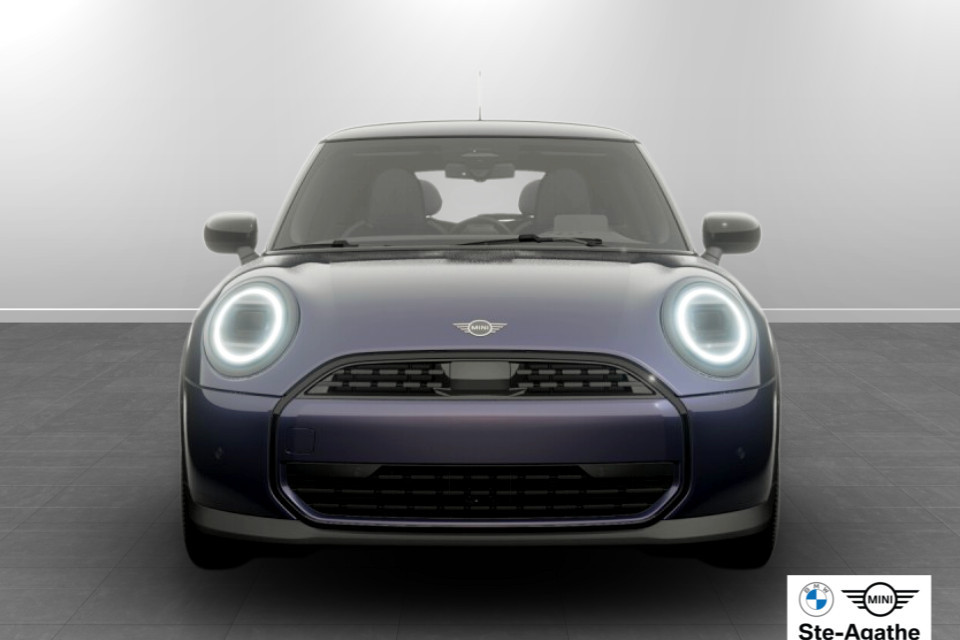 2026 MINI 3 Door - Image 3
