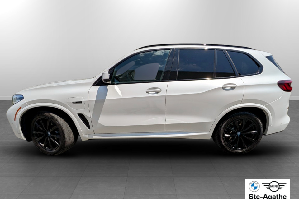 2023 BMW X5 - Image 2