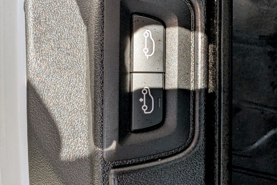 2023 BMW X5 - Image 6