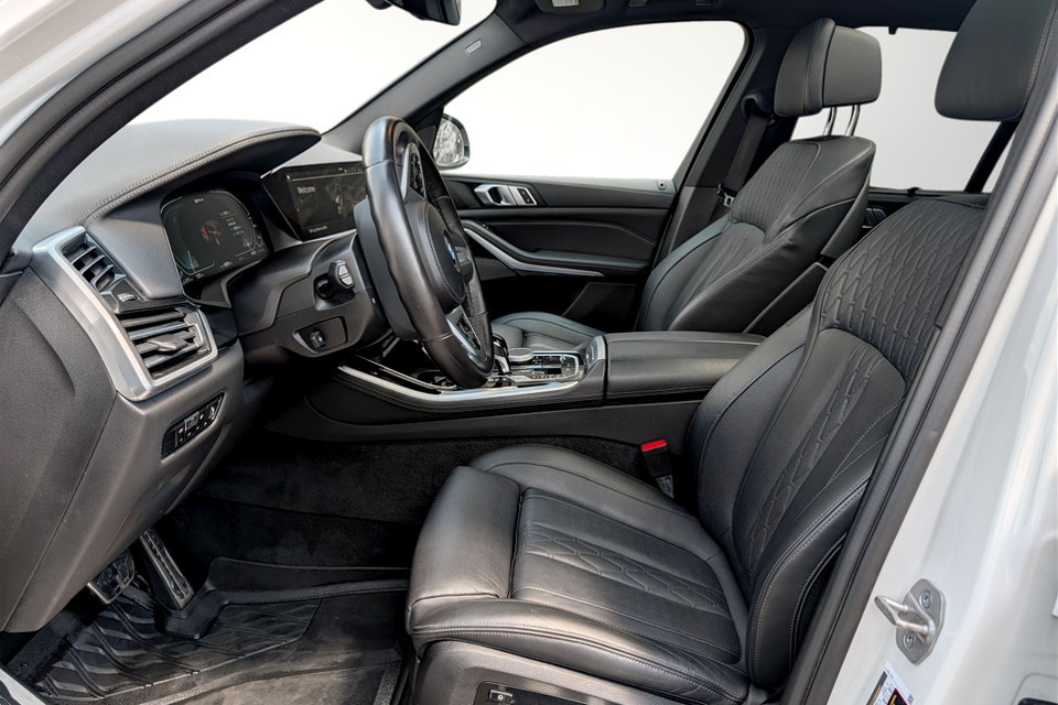 2023 BMW X5 - Image 10