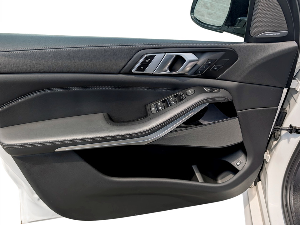 2023 BMW X5 - Image 11
