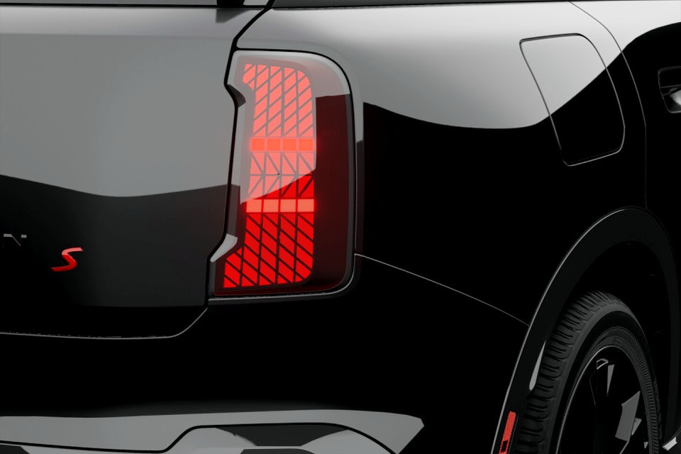 2027 MINI Countryman - Image 8