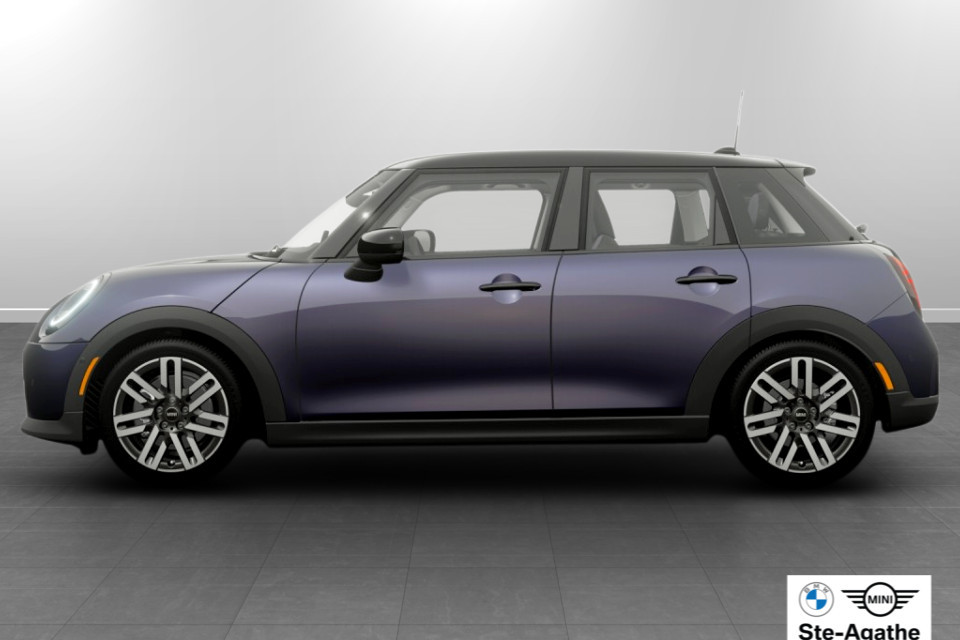 2026 MINI 5 Door - Image 4