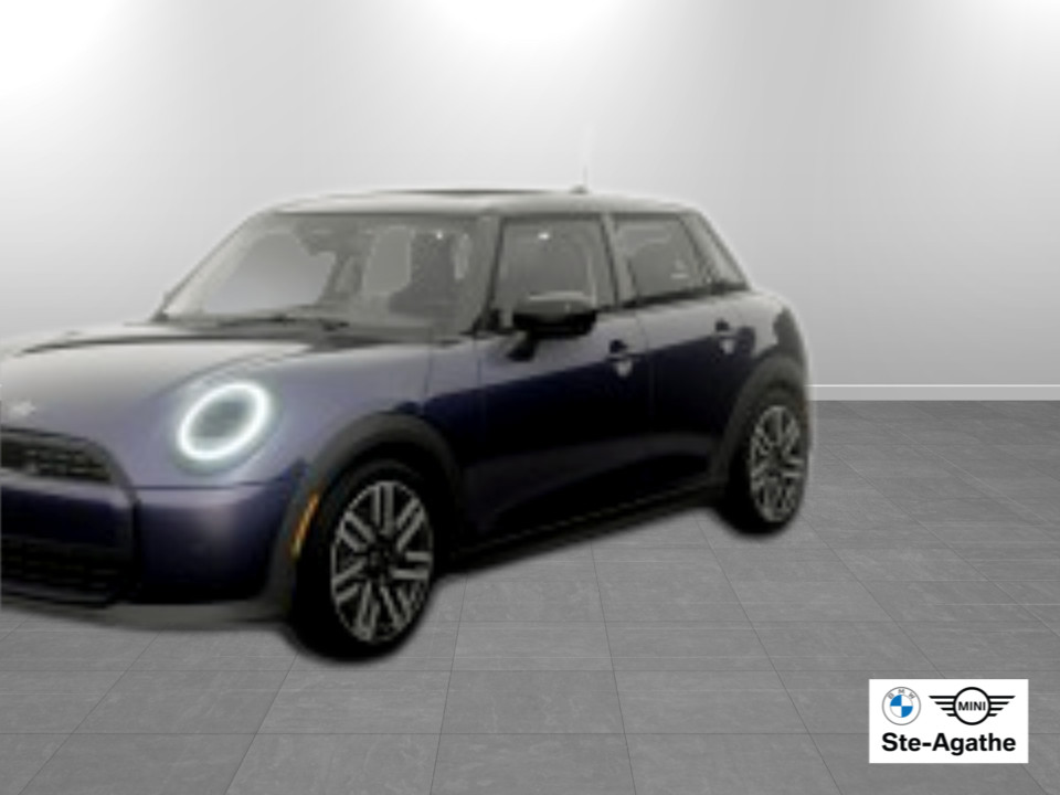 2026 MINI 5 Door - Image 15