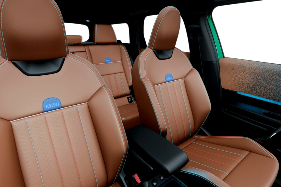 2027 MINI Countryman - Image 2