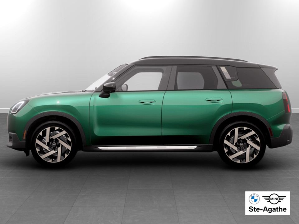 2027 MINI Countryman - Image 8
