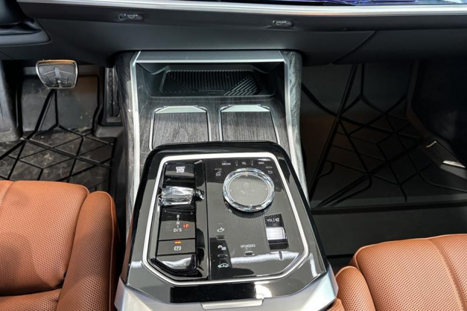 2026 BMW 7 Series - Image 7