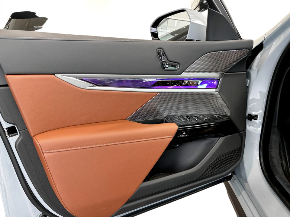 2026 BMW 7 Series - Image 9