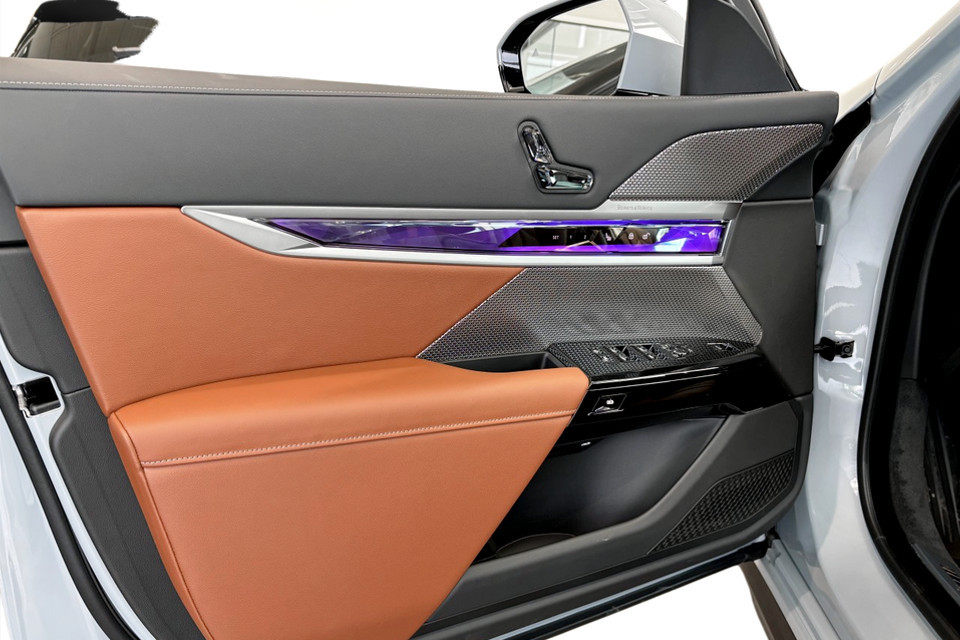 2026 BMW 7 Series - Image 9