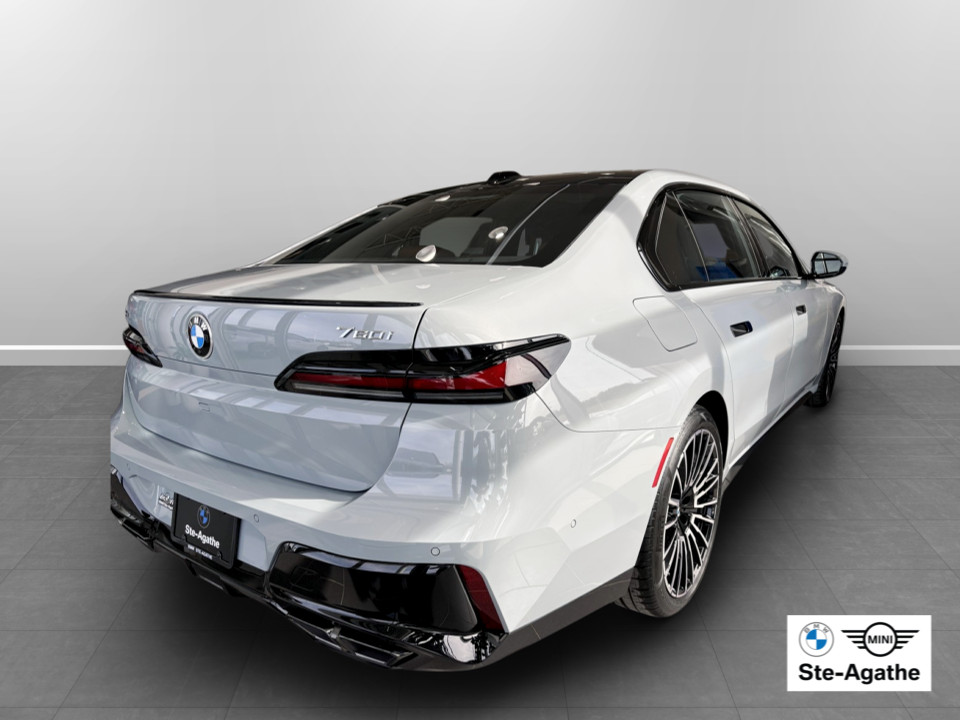 2026 BMW 7 Series - Image 19