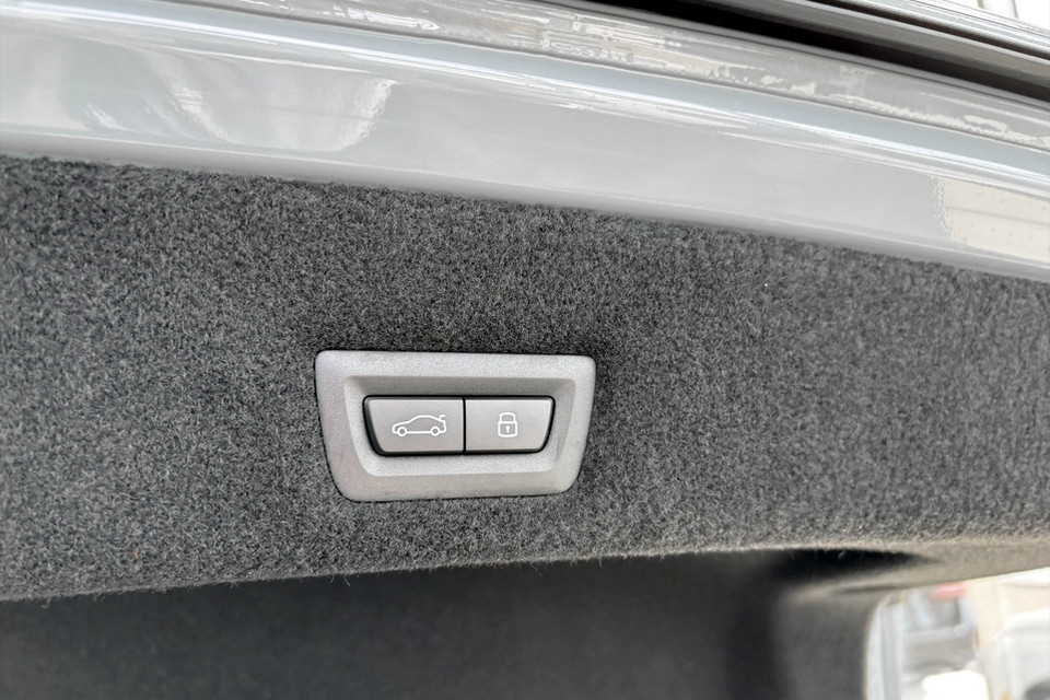 2026 BMW 7 Series - Image 20