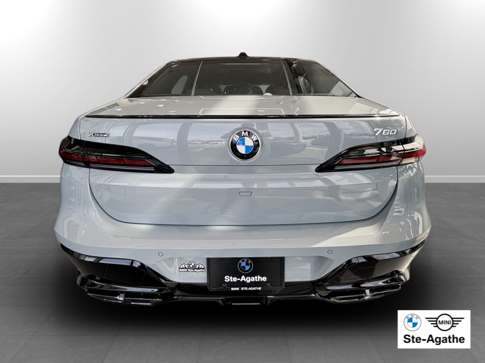 2026 BMW 7 Series - Image 22