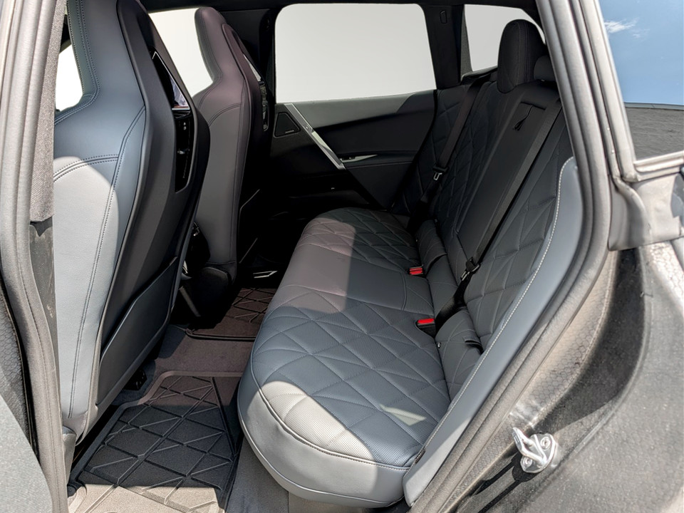 2026 BMW iX - Image 15