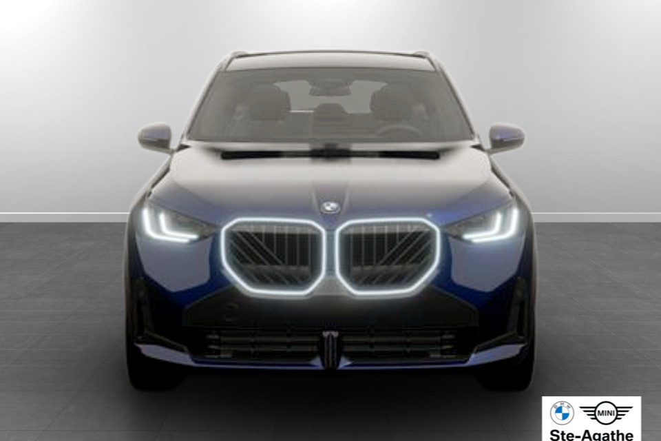 2026 BMW X3 - Image 4