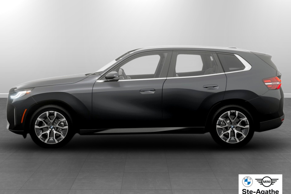 2026 BMW X3 - Image 11