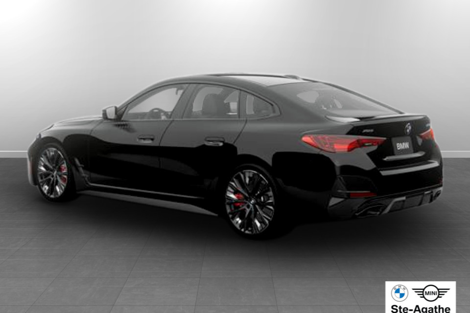 2026 BMW 4 Series - Image 9