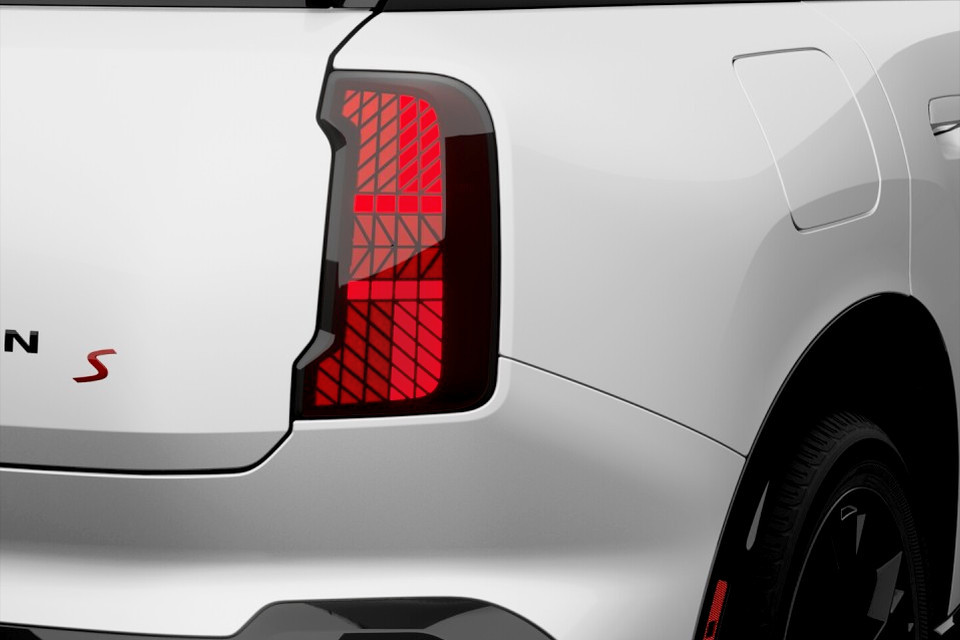2027 MINI Countryman - Image 9