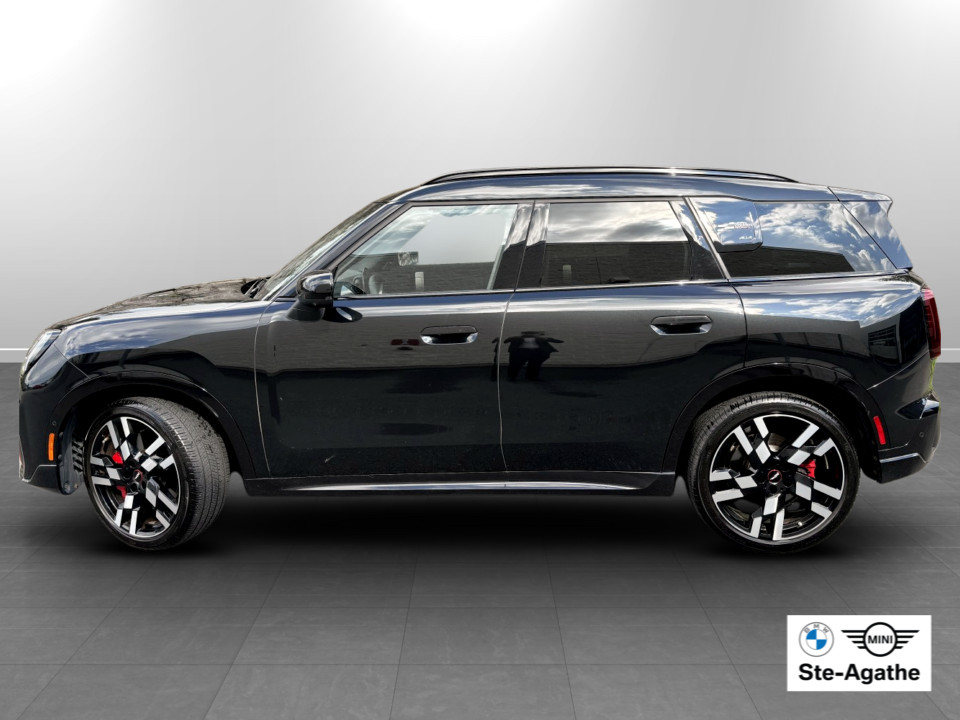 2025 Mini Cooper Countryman - Image 2