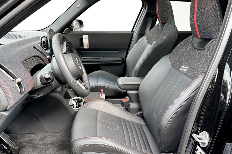 2025 Mini Cooper Countryman - Image 11