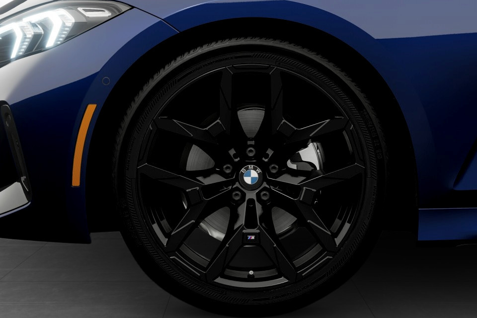 2026 BMW 3 Series - Image 21