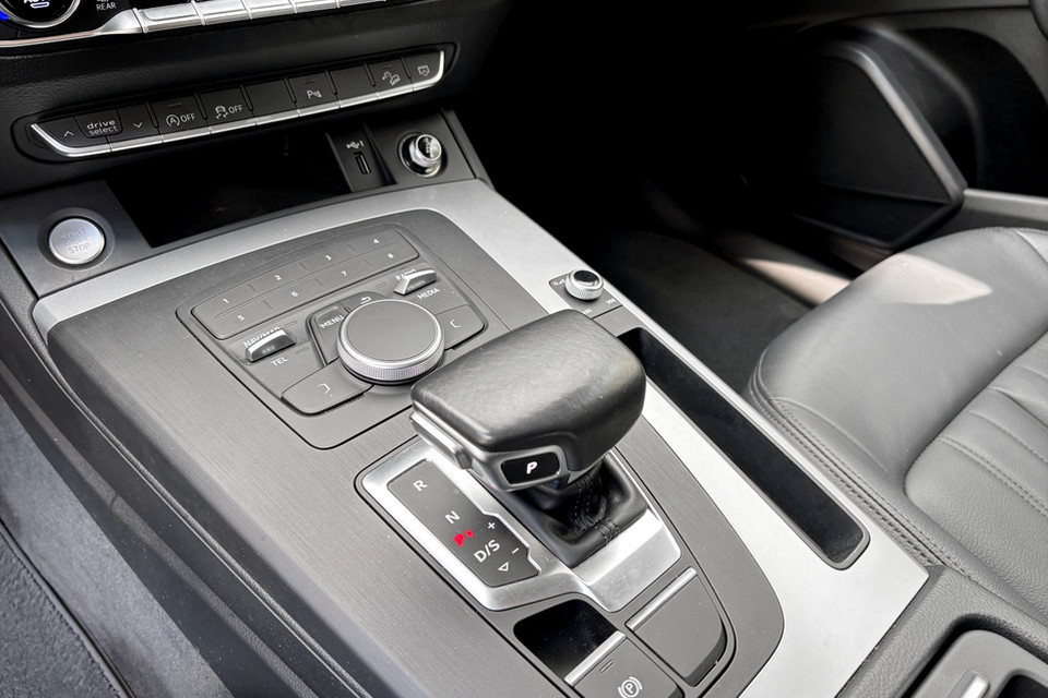 2020 Audi Q5 - Image 16