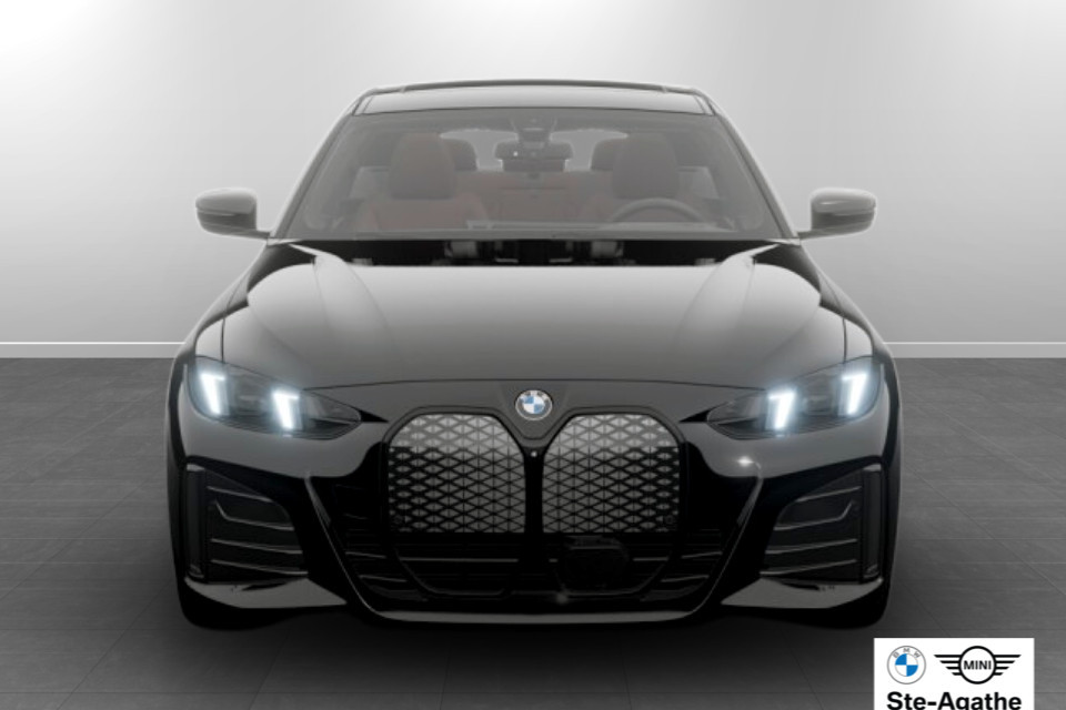 2026 BMW i4 - Image 3