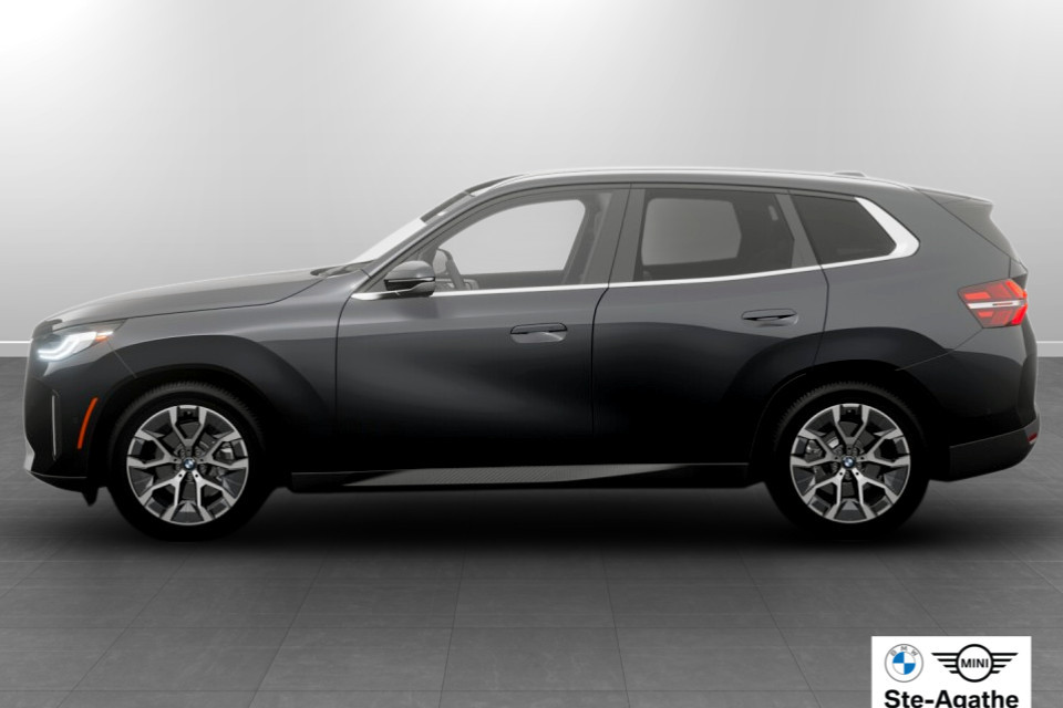 2026 BMW X3 - Image 4