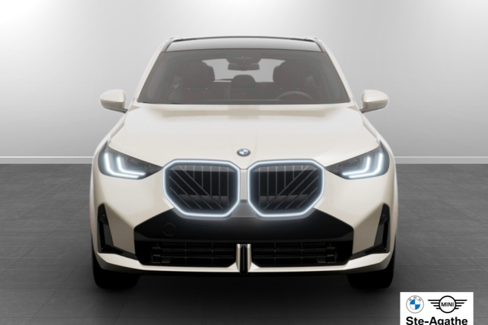 2026 BMW X3 - Image 3