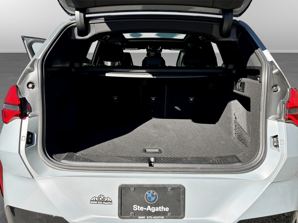2025 BMW X3 - Image 13
