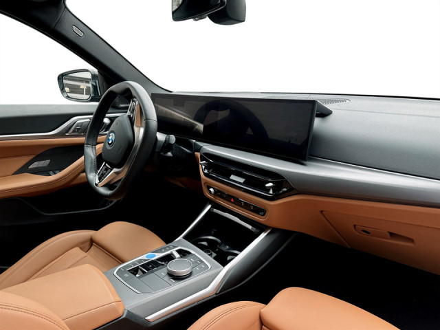 2025 BMW i4 — 6