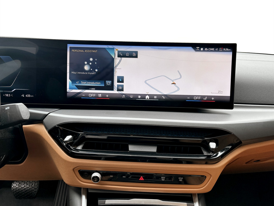 2025 BMW i4 - Image 9