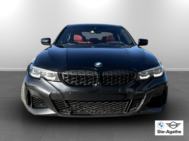 2022 BMW Série 3 — 4
