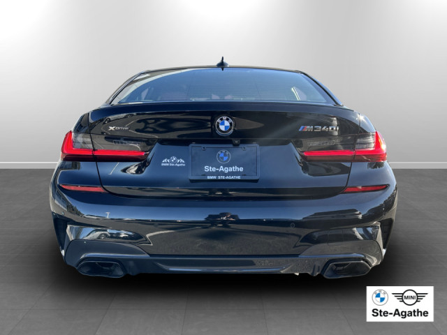 2022 BMW Série 3 — 5