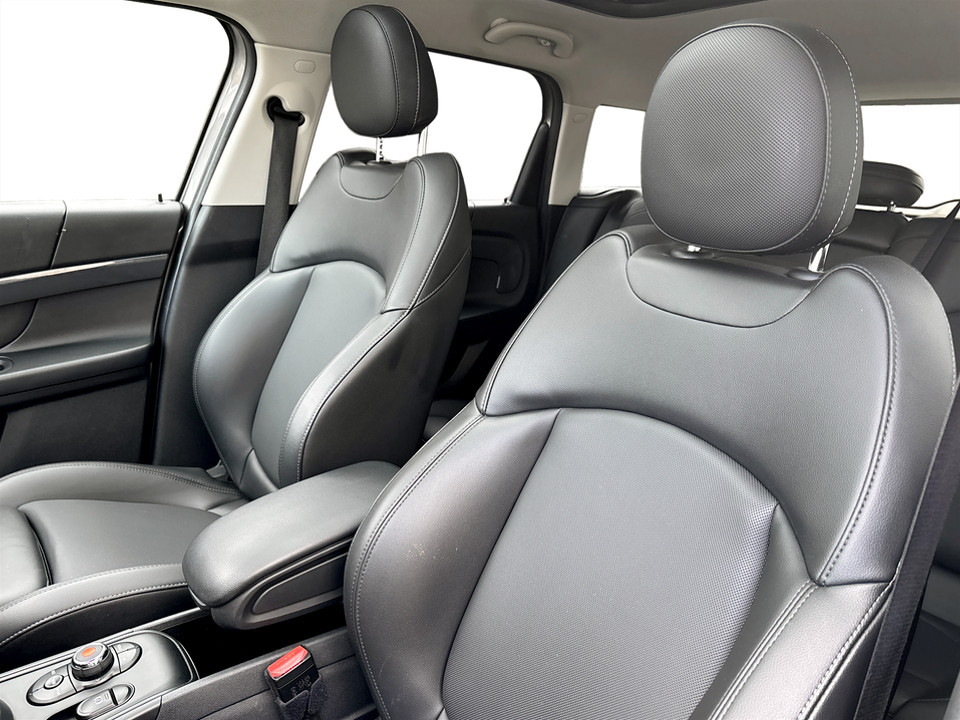 2020 MINI Cooper - Image 7