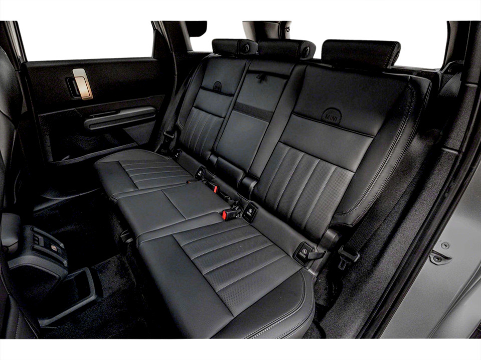 2027 MINI Countryman - Image 8