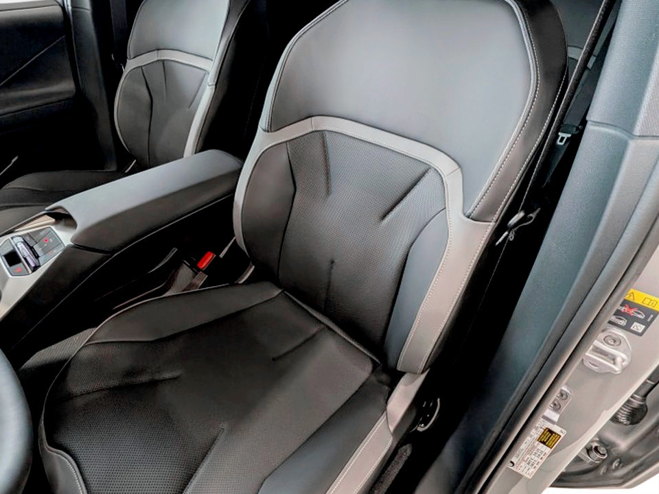 2027 BMW iX3 - Image 21