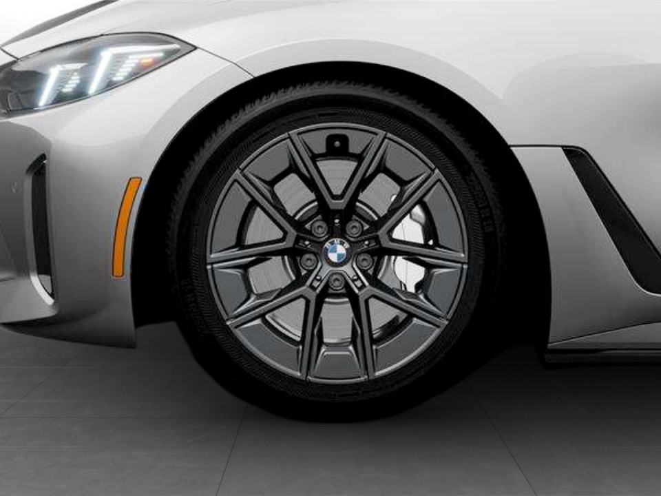2026 BMW i4 - Image 7
