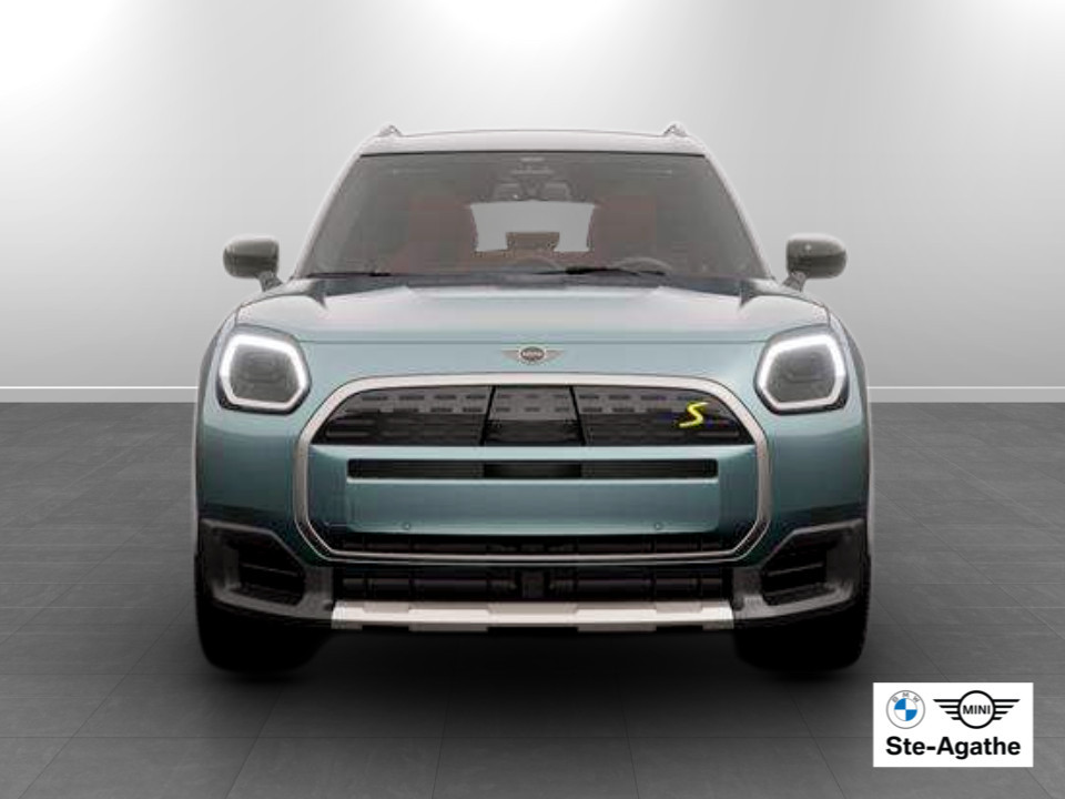 2027 MINI Countryman - Image 2