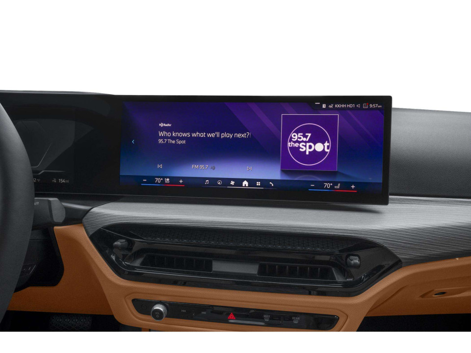2026 BMW i4 - Image 6