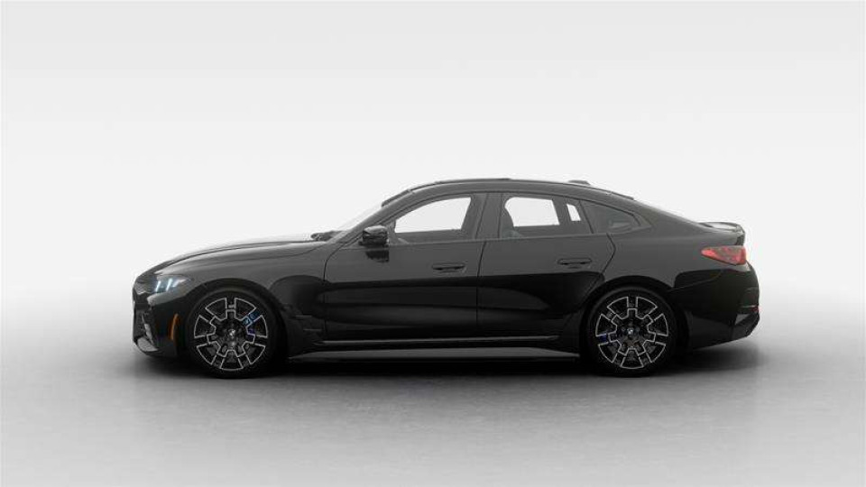 2026 BMW i4 - Image 4